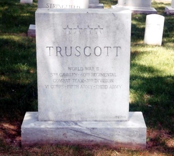 TRUSCOTT WAR MEMORIAL CEMETERY STONE