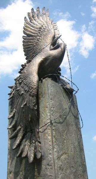 NATIONAL JAPANESE AMERICAN MEMORIAL