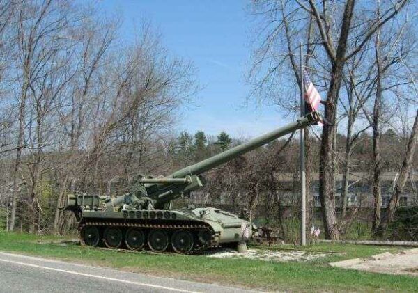 VFW POST 296 M110A2 HOWITZER S/P MEMORIAL