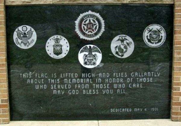 AMERICAN LEGION POST 26 VETERANS MEMORIAL FLAGPOLE PLAQUE
