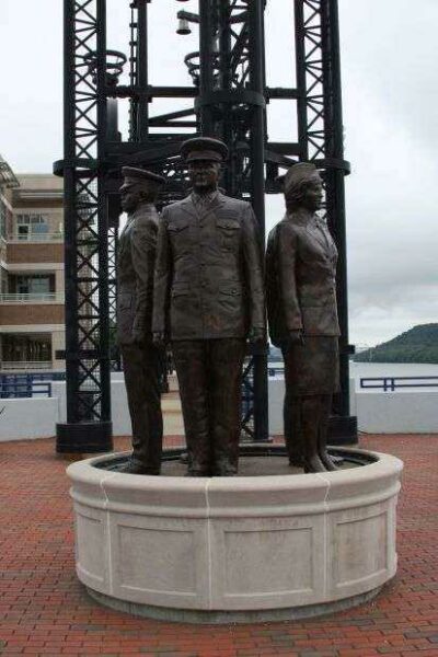 LAWRENCEBURG LEVEE CLOCK CHIMES MEMORIAL STATUE