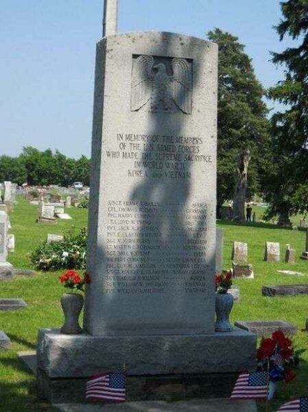 OAK GROVE VETERANS MEMORIAL