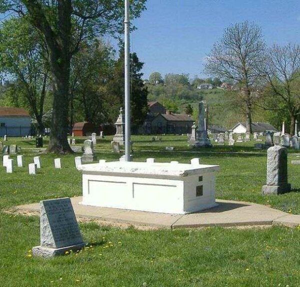 COVINGTON GRAND ARMY OF THE REPUBLIC MEMORIAL