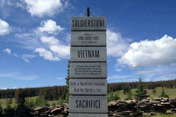 SOLDIERS STONE VIETNAM WAR MEMORIAL