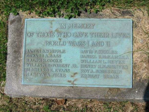 HILLSIDE CEMETERY WORLD WAR MEMORIAL