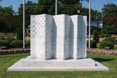 SIMPSONVILLE VETERANS MEMORIAL CLOSE-UP