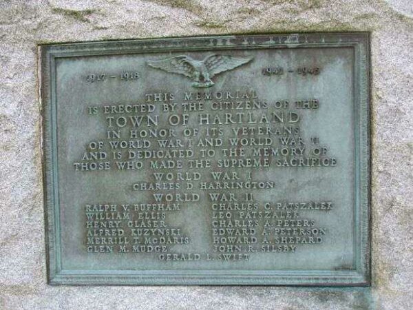 TOWN OF HARTLAND WORLD WAR I AND WORLD WAR II MEMORIAL PLAQUE