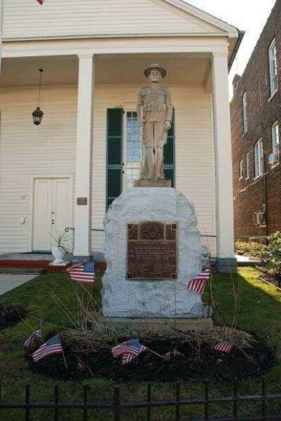 SOUTH RIVER WORLD WAR MEMORIAL
