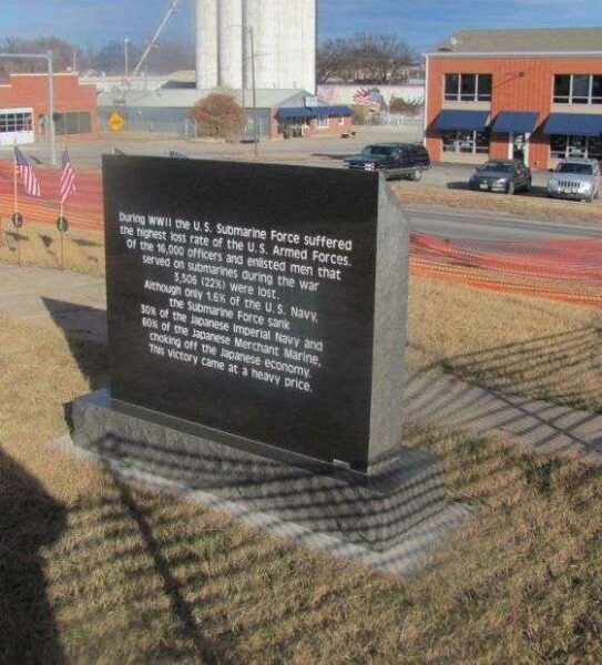 USS WAHOO SS238 WAR MEMORIAL BACK