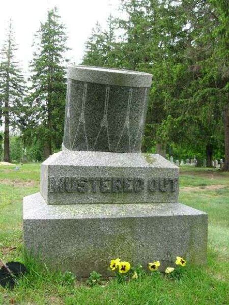 MUSTERED OUT CIVIL WAR MEMORIAL