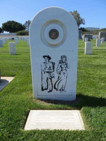 IN MEMORY OF THE MORMON BATTALION MEMORIAL FRONT