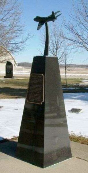 THE F-86 “SABRE” WAR MEMORIAL
