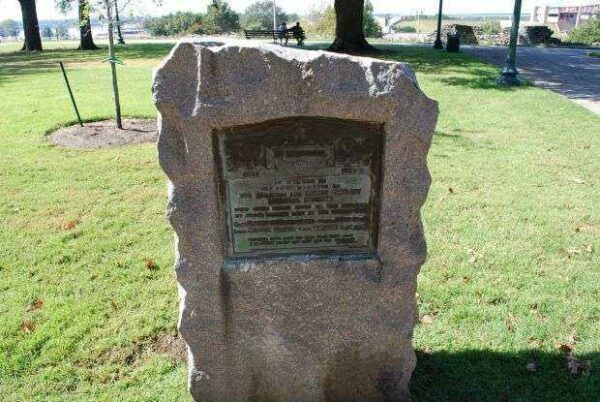 MEMPHIS AND SHELBY COUNTY MEDICAL SOCIETY MEMORIAL