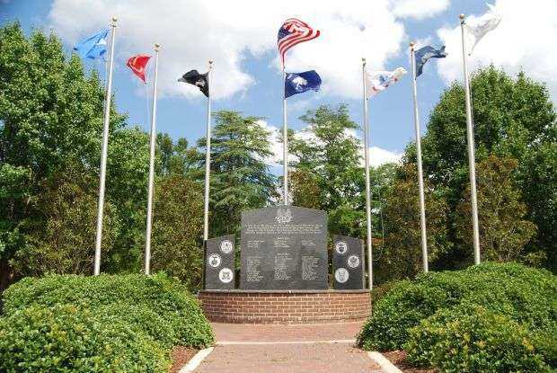 BELTON WAR VETERANS MEMORIAL
