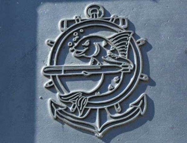 U.S.S. REDFIN (SS272) UNIT INSIGNIA MEMORIAL MEDALLION
