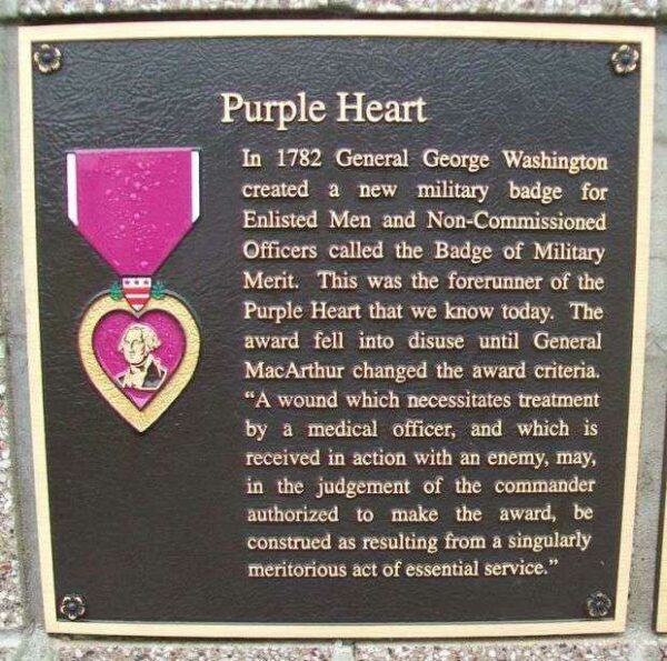 PURPLE HEART MEMORIAL PLAQUE
