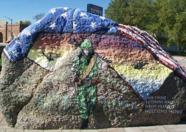 DOWS FREEDOM ROCK SIDE D