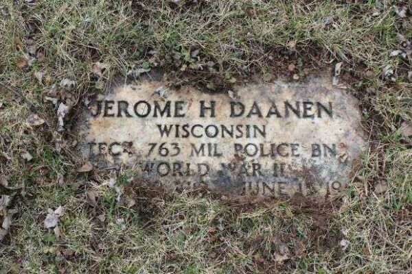 JEROME H DAANEN MEMORIAL CEMETERY STONE