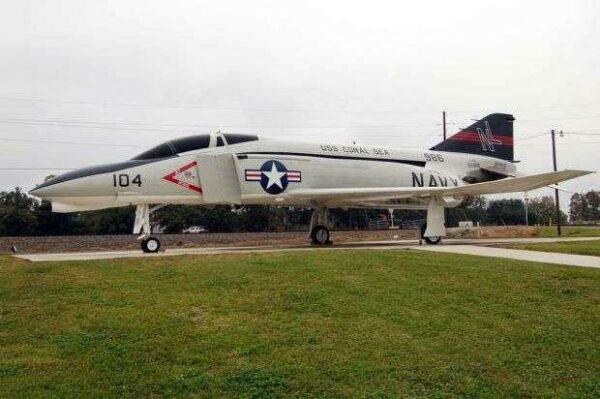 BIG-FAST-DEADLY F4 PHANTOM MEMORIAL AIRCRAFT