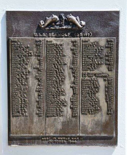 U.S. SUBMARINE VETERANS W.W. II NATIONAL MEMORIAL WEST PLAQUE 47