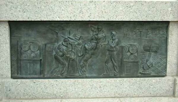 NATIONAL WORLD WAR II MEMORIAL BAS-RELIEF Q
