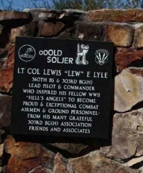 LT. COL. LEWIS “LEW” E LYLE WAR MEMORIAL PLAQUE