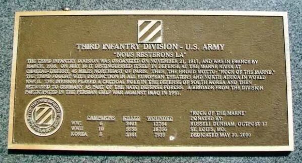 THIRD INFANTRY DIVISION-U.S. ARMY WAR MEMORIAL PLAQUE