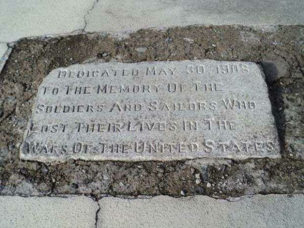 HACKENSACK SOLDIER AND SAILOR MEMORIAL CANNON PLAQUE