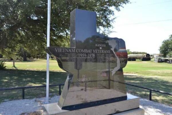 RANGER VIETNAM COMBAT VETERANS MEMORIAL FRONT