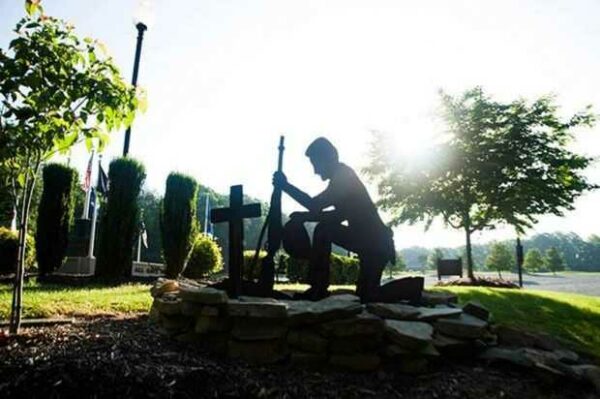 CITY OF KING VETERANS’ MEMORIAL SIHOUETTE