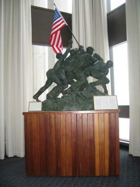 U.S. NAVAL WAR COLLEGE MARINE CORPS MEMORIAL