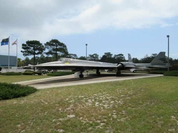 SR-71 BLACKBIRD AIRCRAFT MEMORIAL