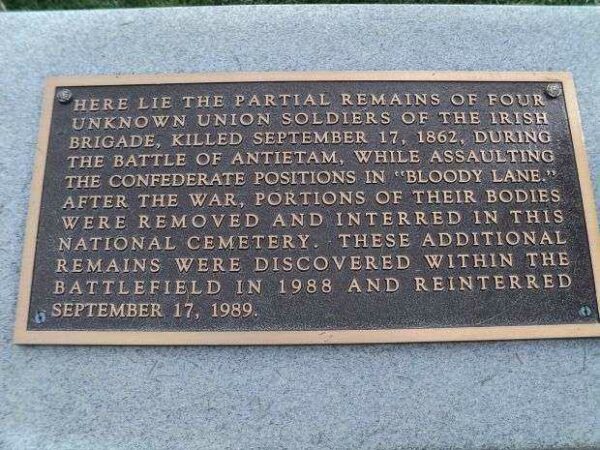 UNKNOWN UNION SOLDIERS OF THE IRISH BRIGADE WAR MEMORIAL PLAQUE