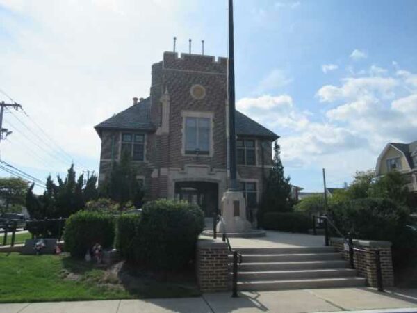 VENTNOR CITY WORLD WAR MEMORIAL FLAGPOILE BASE