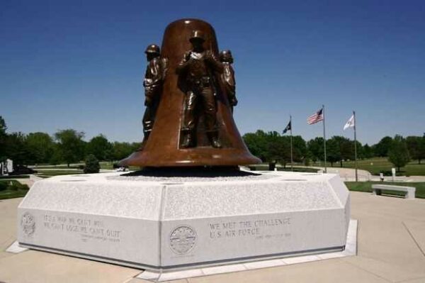 ILLINOIS KOREAN WAR MEMORIAL
