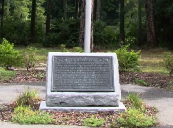 WILMINGTON AND NEW HANOVER COUNTY WAR VETERANS MEMORIAL