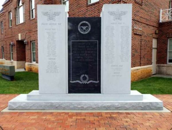 DAVIE COUNTY WAR VETERANS MEMORIAL
