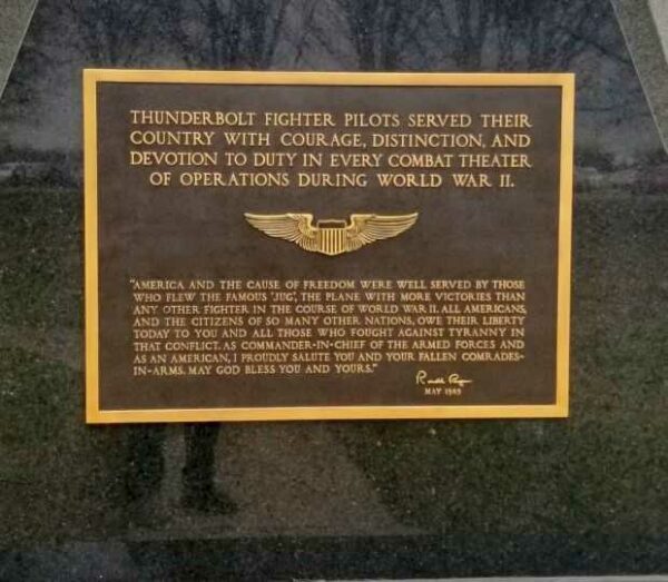 P-47 THUNDERBOLT WAR MEMORIAL PLAQUE B