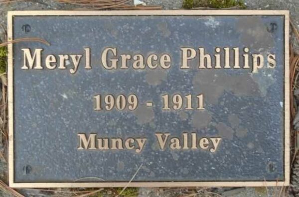 WAR HERO MEMORIAL PINERY HONOR PLAQUE K