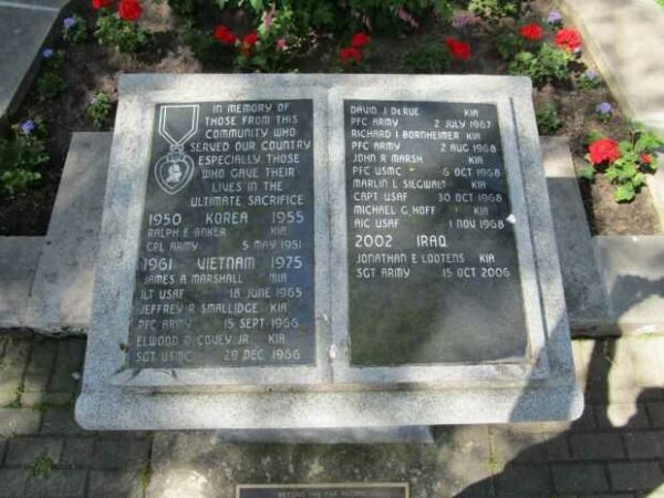 NEWARK ULTIMATE SACRIFICE WAR MEMORIAL