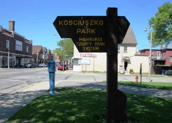 KOSCIUSZKO PARK MEMORIAL MARKER