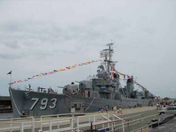 USS CASSIN YOUNG WAR MEMORIAL SHIP FULL VIEW