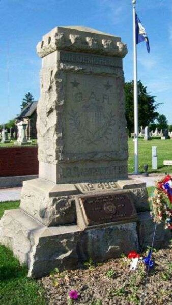 HAMPSON POST NO. 499 G.A.R. CIVIL WAR MEMORIAL