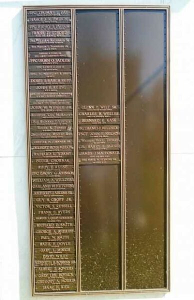 CARLISLE VETERANS HONOR ROLL MEMORIAL PLAQUE C