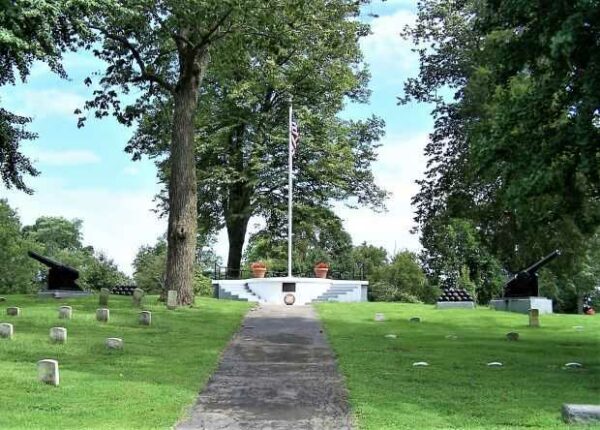 GREENWOOD CEMETERY SOLDIER DEAD MEMORIAL FLAGPOLE