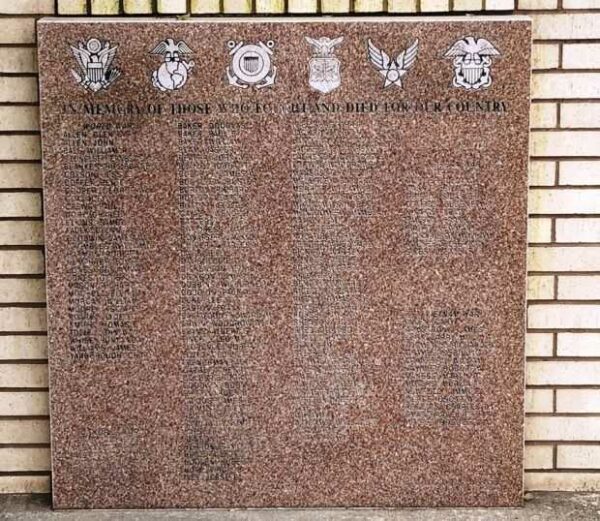 GARVIN COUNTY WAR VETERANS MEMORIAL HONOR ROLL STONE