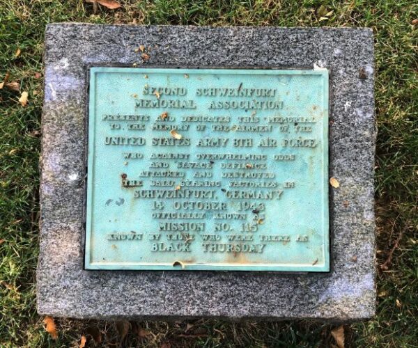 UNITED STATES ARMY 8TH AIR FORCE MEMORIAL PLAQUE