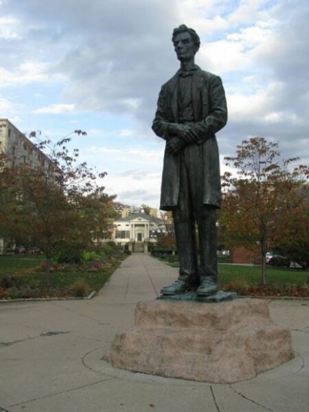 LYTLE PARK ABRAHAM LINCOLN MEMORIAL STATUE