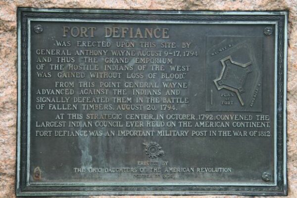 FORT DEFIANCE WAR MEMORIAL PLAQUE