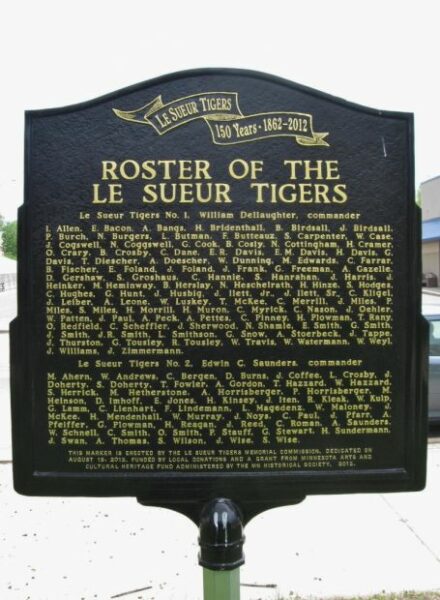 ROSTER OF THE LE SUEUR TIGERS MEMORIAL MARKER FRONT